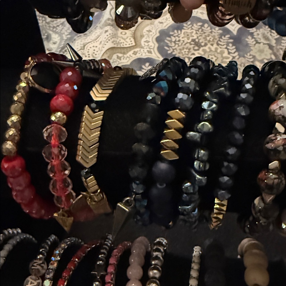 Ermish Bracelets LOT and misc boutique store bracelets (61 total on holder) - Picture 3 of 11